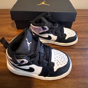 Jordan 1 MID SE, 6C